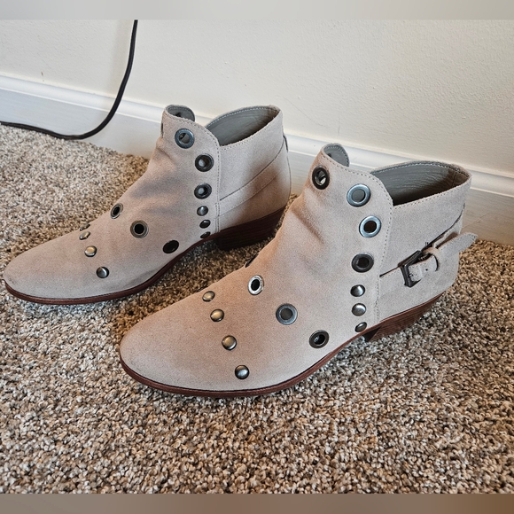 Sam Edelman Suede Cream and Grommet Ankle Boots - Picture 2 of 14